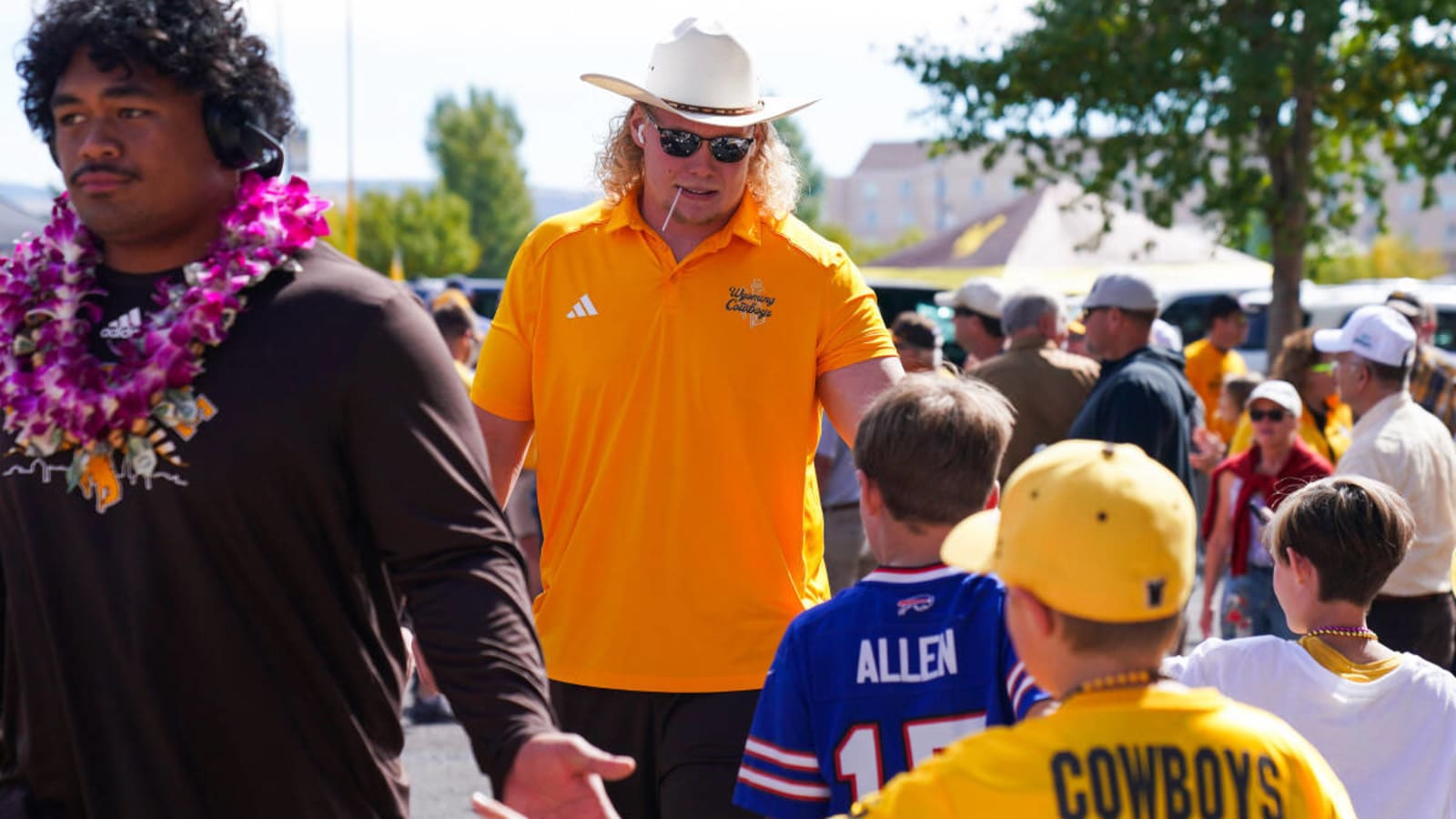 Wyoming Tackle Frank Crum Invited to 2024 NFL Combine