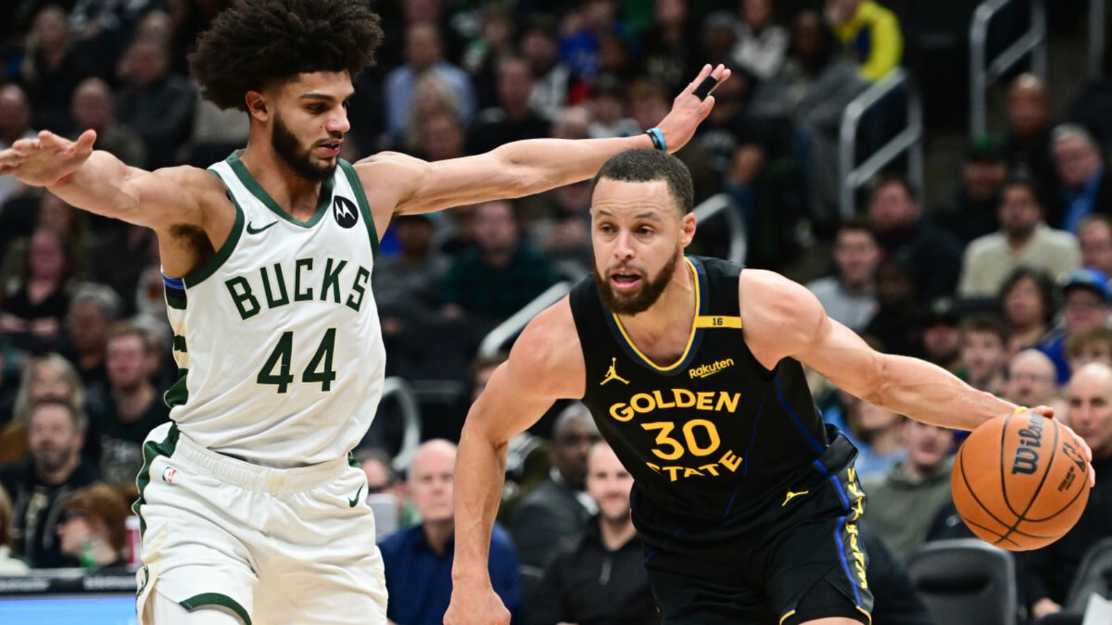 Warriors Announce Historic Stephen Curry News After Dominant Win Over Bucks