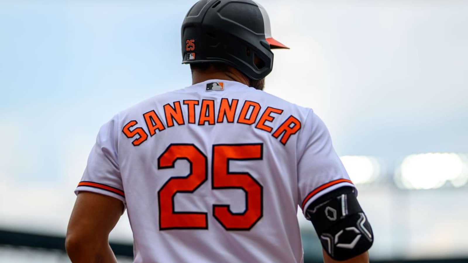 Baltimore Orioles&#39; Anthony Santander Robs Home Run vs. Seattle Mariners