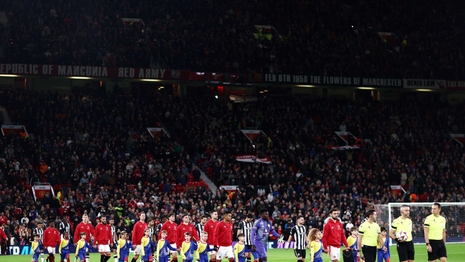‘So glad they are back’ – Van Nistelrooy provides positive injury update on six Manchester United players
