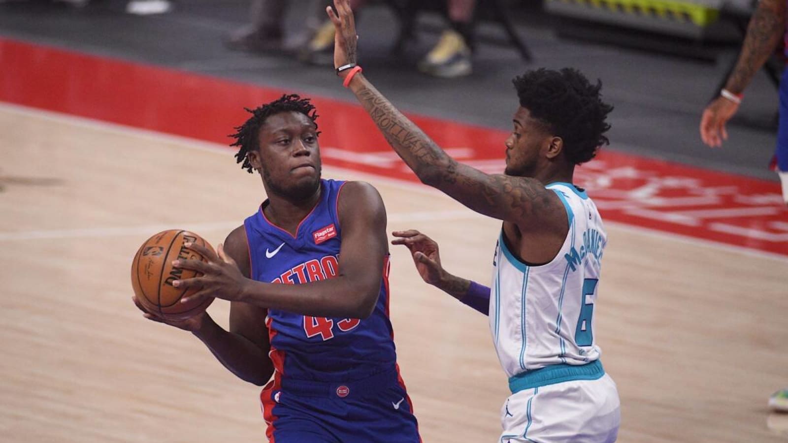 Former Pistons, Lakers Forward Signs Overseas