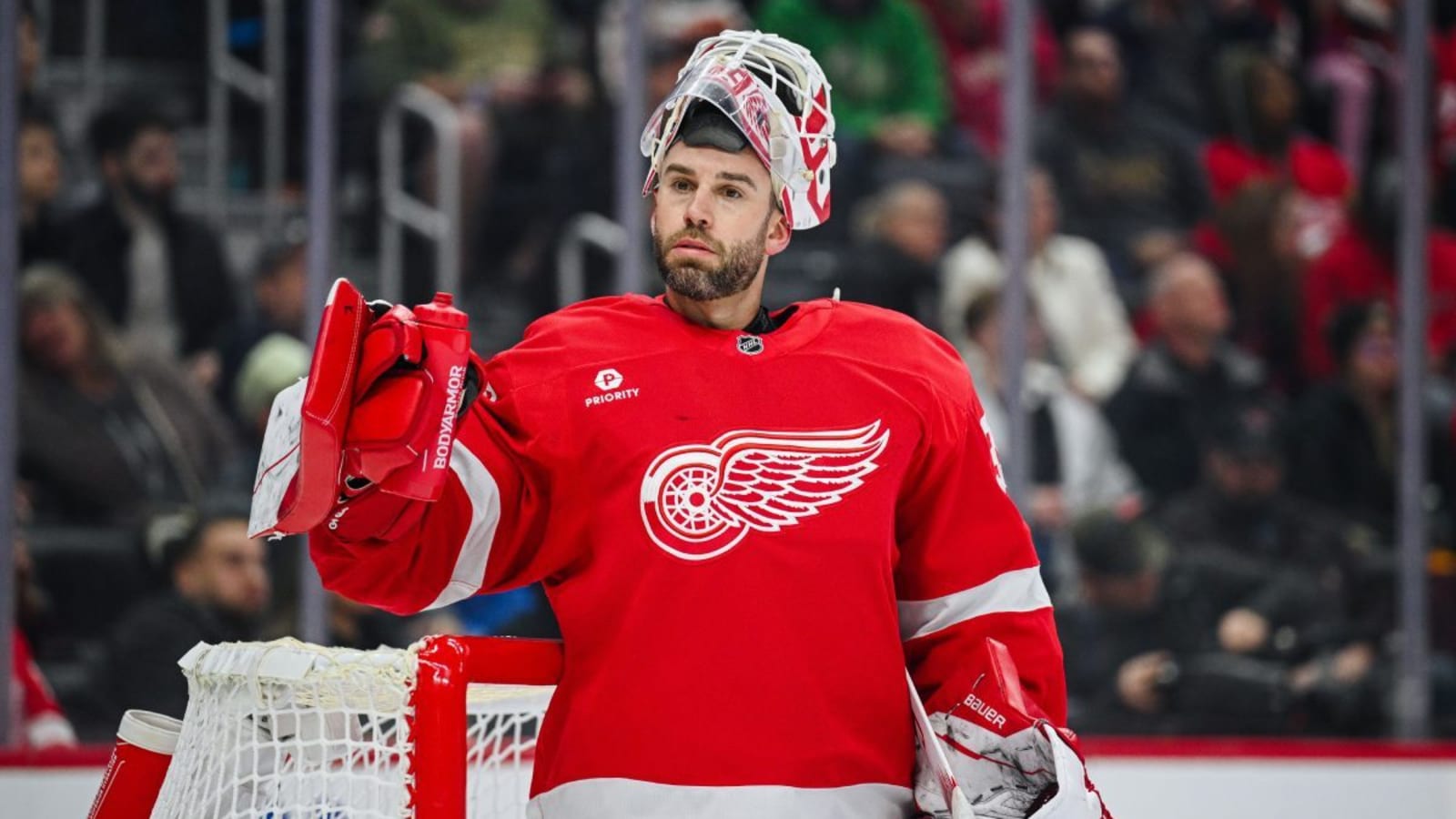 Red Wings’ Cam Talbot leaves game against Canucks with lower-body injury