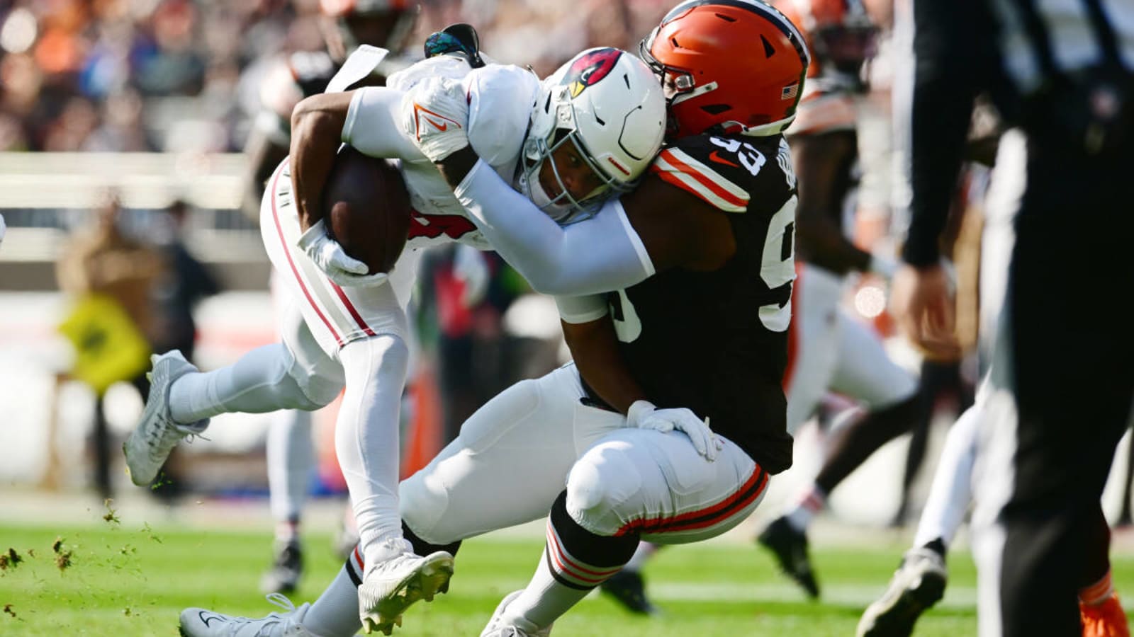 Shelby Harris, Myles Garrett&#39;s Strip Sack Leads to Browns&#39; Touchdown