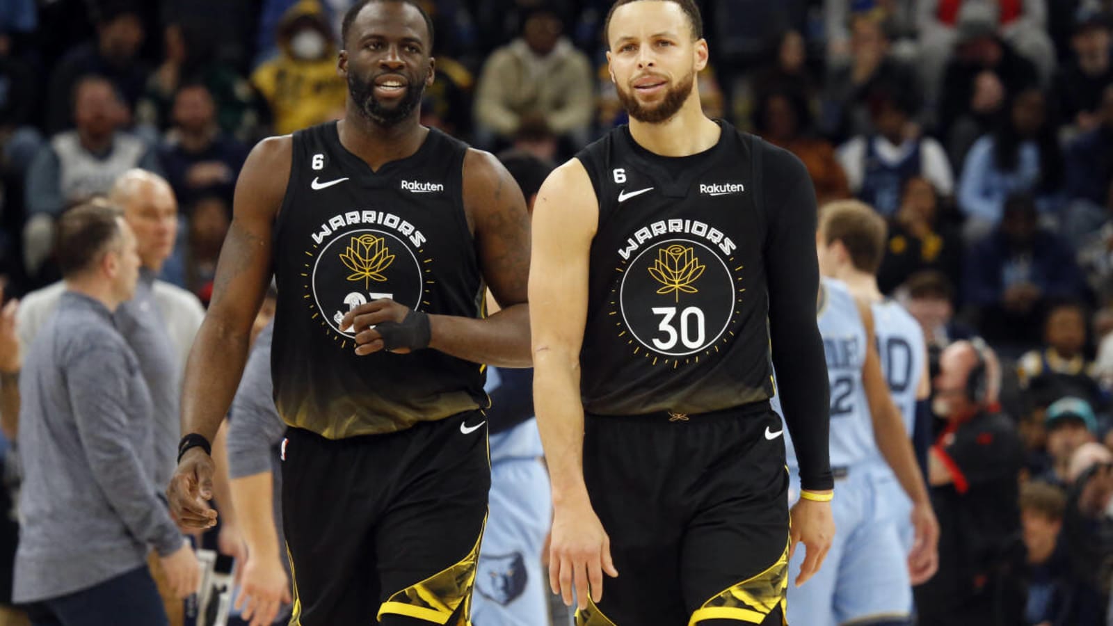 Steph Curry and Draymond Green&#39;s Locker Room Exchange After Grizzlies Loss Revealed