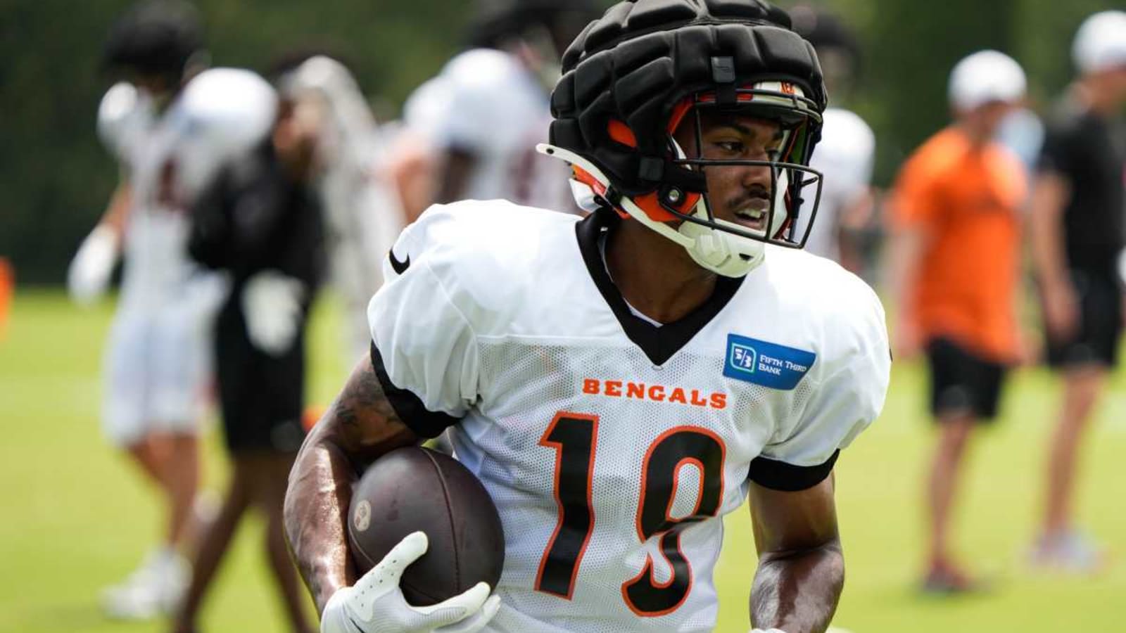 Bengals ensure 11 of their practice squad players stick around for the 2025 offseason