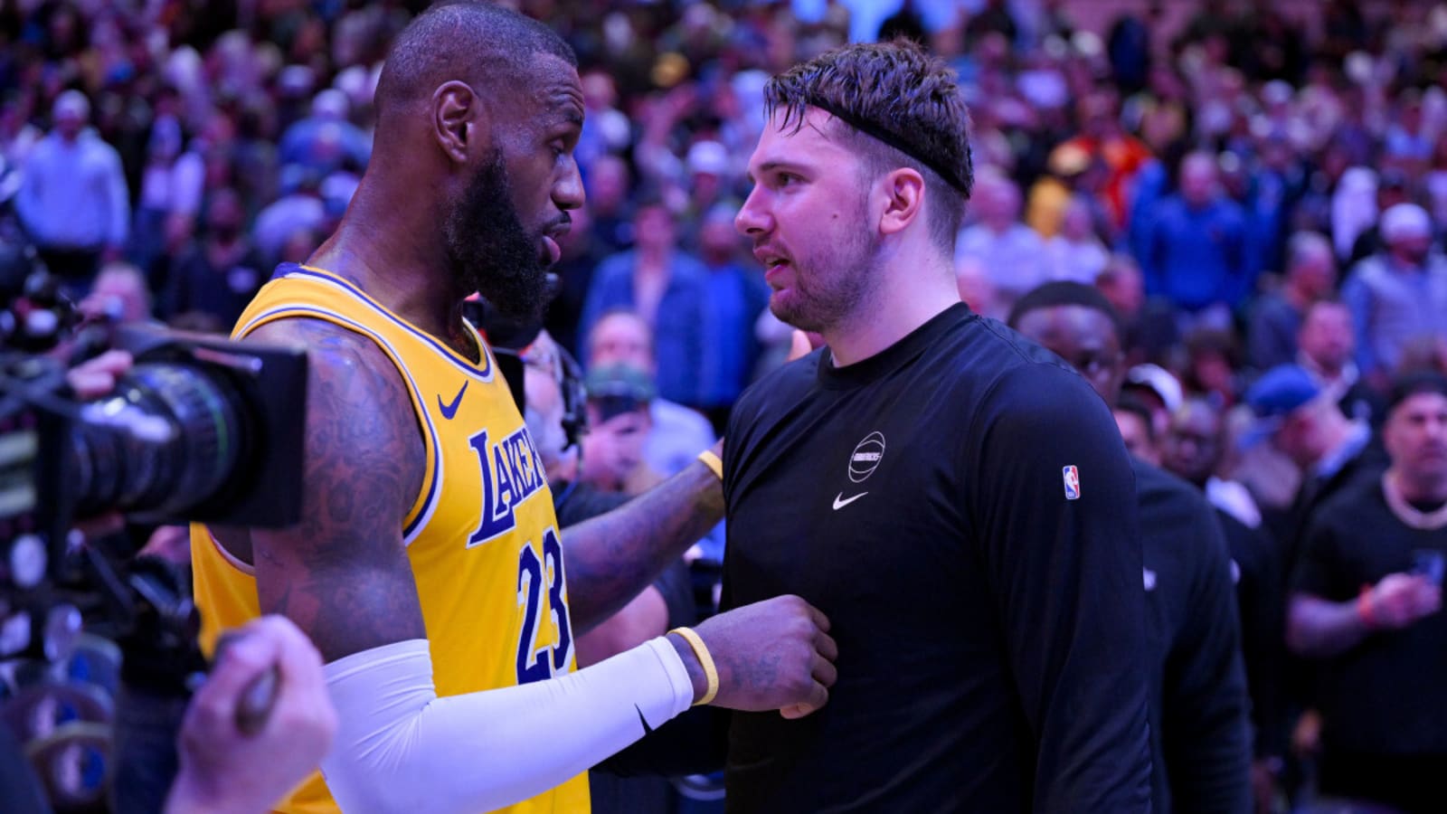 LeBron James' Message Before First Game With Luka Doncic | Yardbarker