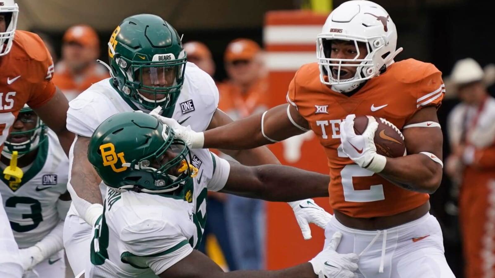 Chicago Bears Select Longhorns RB Roschon Johnson With No. 115 Pick