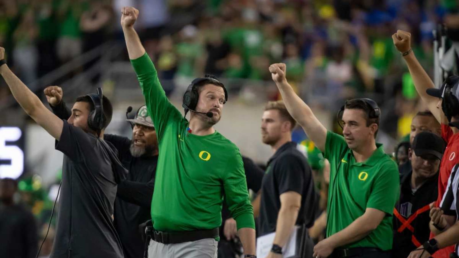 Dan Lanning and Oregon Ducks leverage Nike connections with Kobe Bryant to land elite target after dry spell