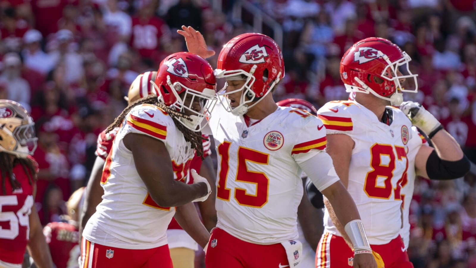 Chiefs&#39; Kareem Hunt Seen As &#39;Luxury&#39; Player In 2025