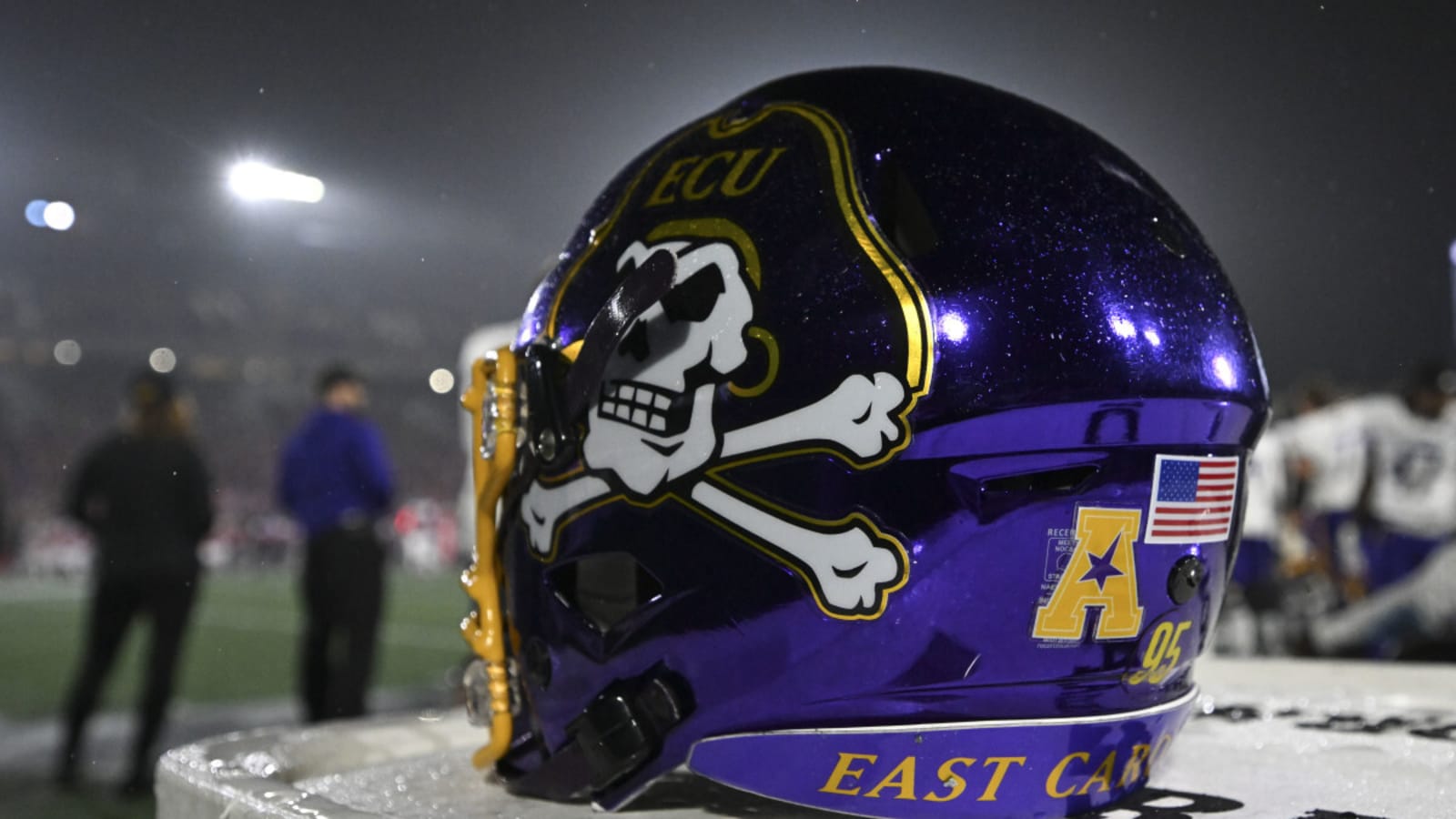 Oldest College Football Player in FBS Enters Transfer Portal