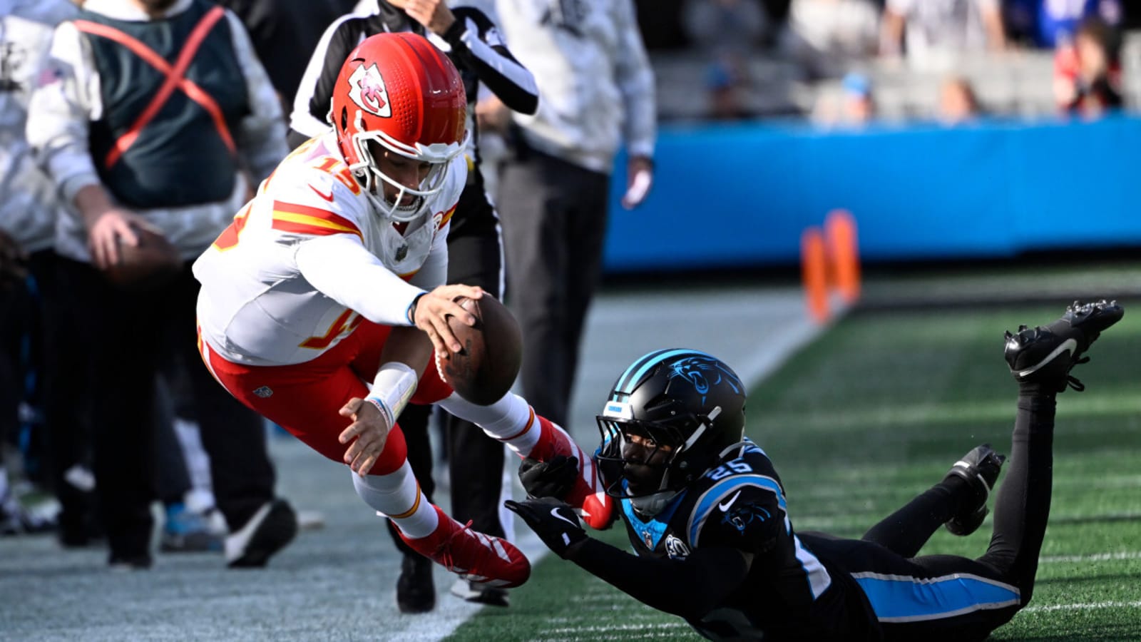 Patrick Mahomes&#39; Late-Game Heroics Save Chiefs vs. Panthers
