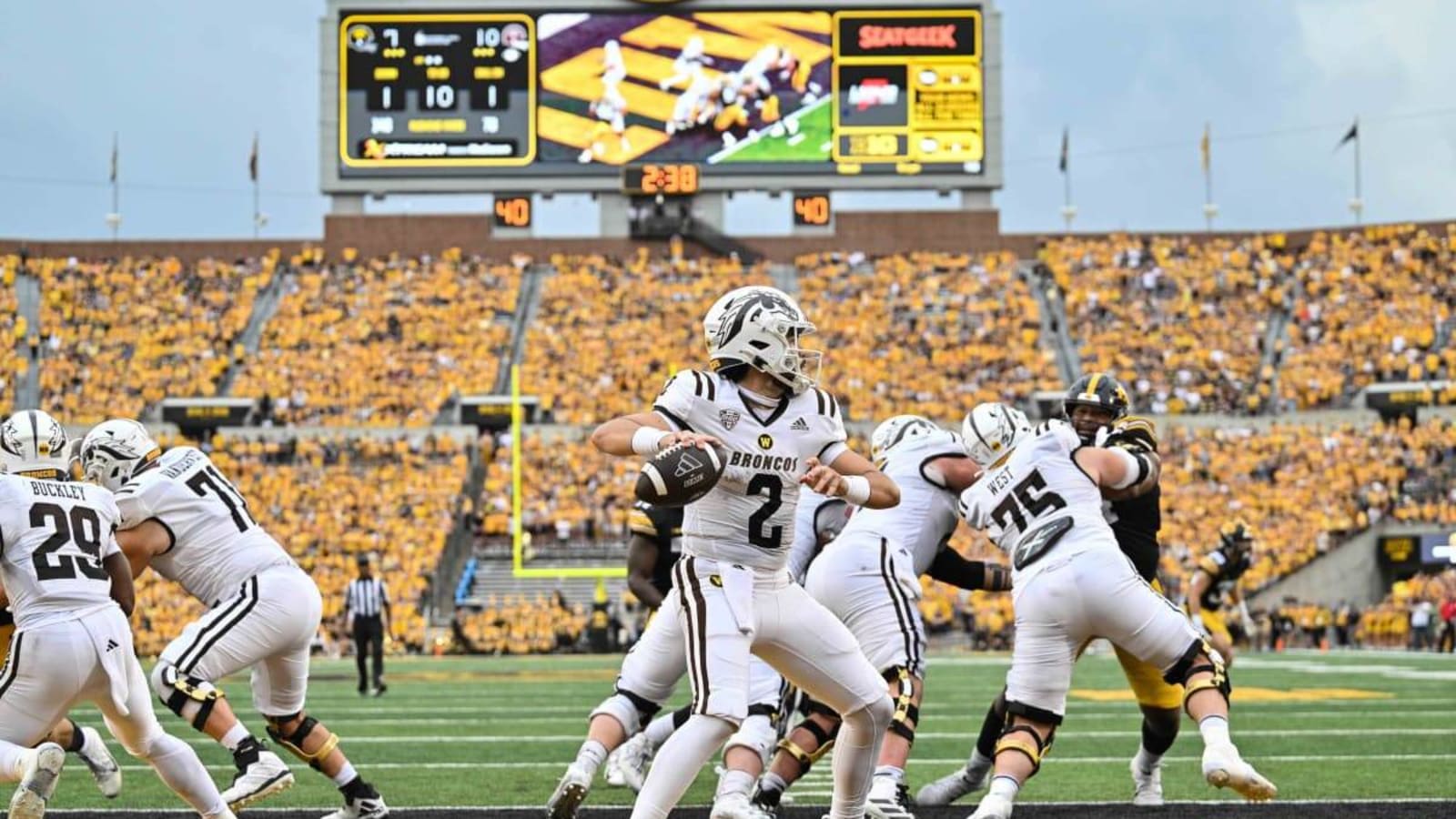 Western Michigan Transfer Quarterback Treyson Bourguet Commits to BYU