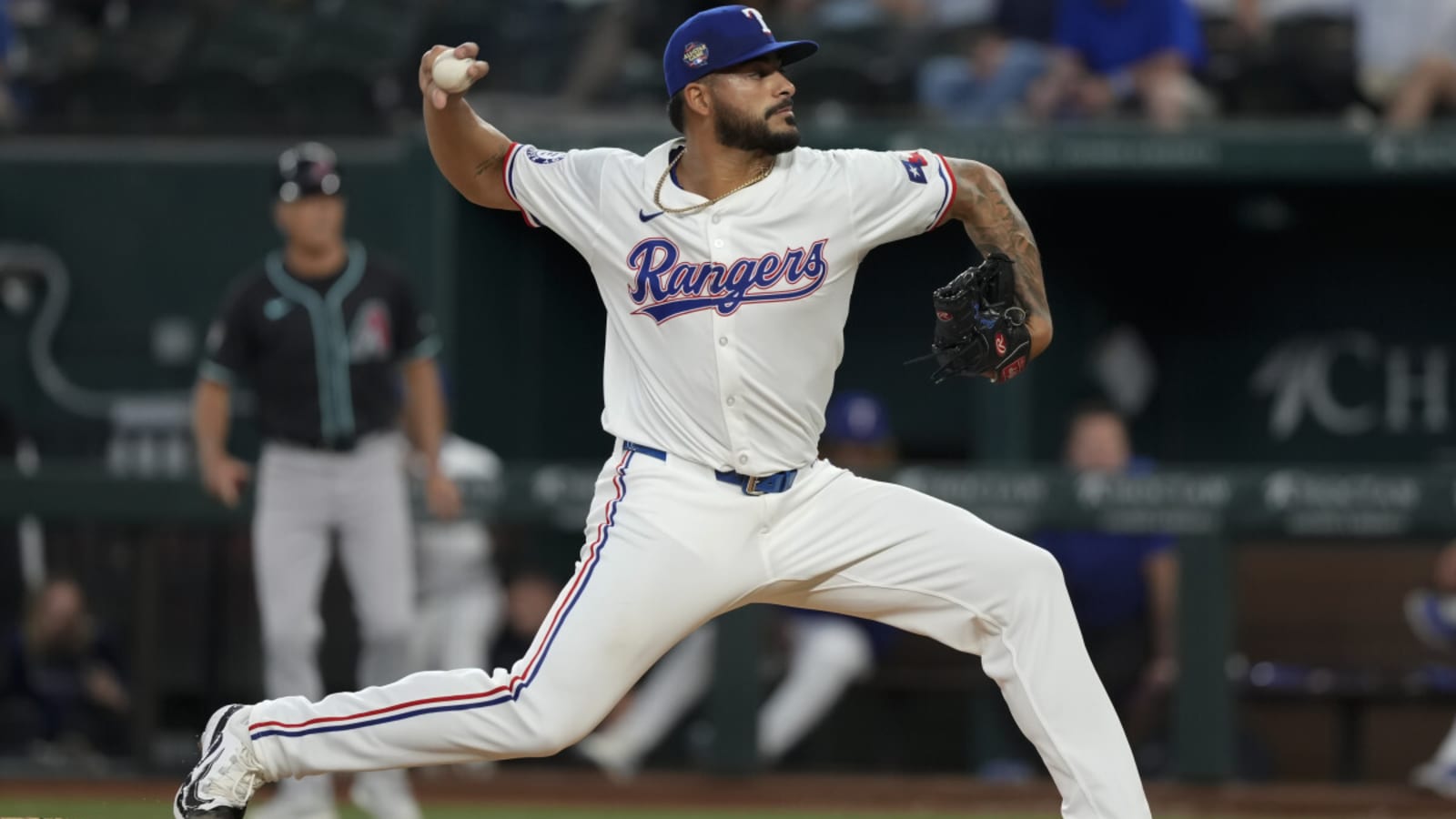 Cubs Acquire Reliever Jesus Tinoco from Royals