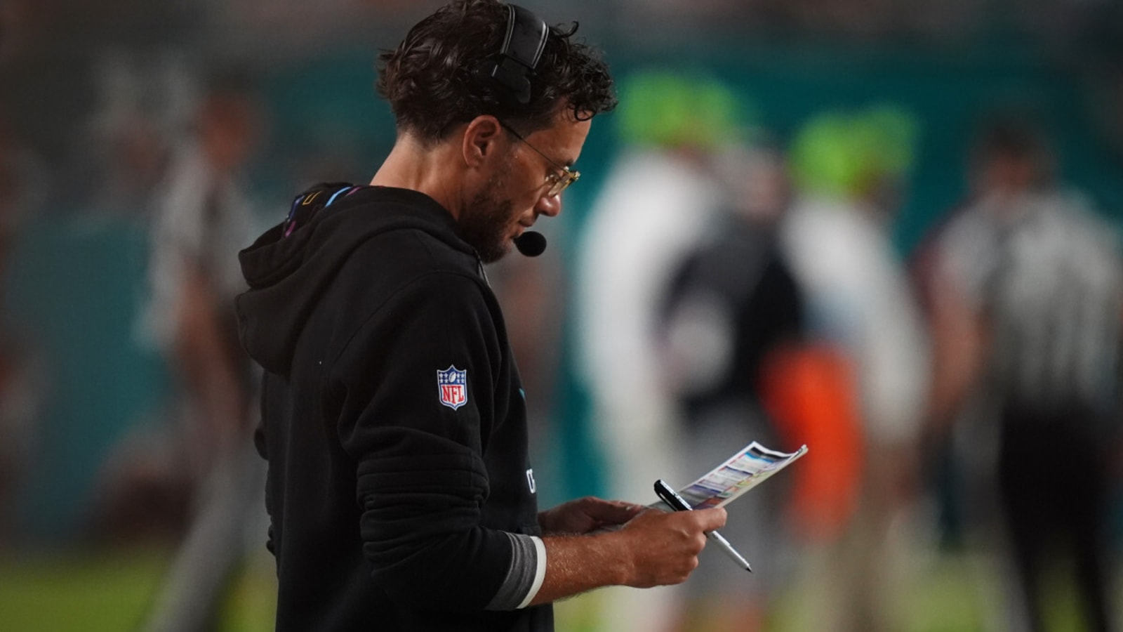Dolphins’ McDaniel Faces Ultimatum Amid Controversy and Trade Fallout