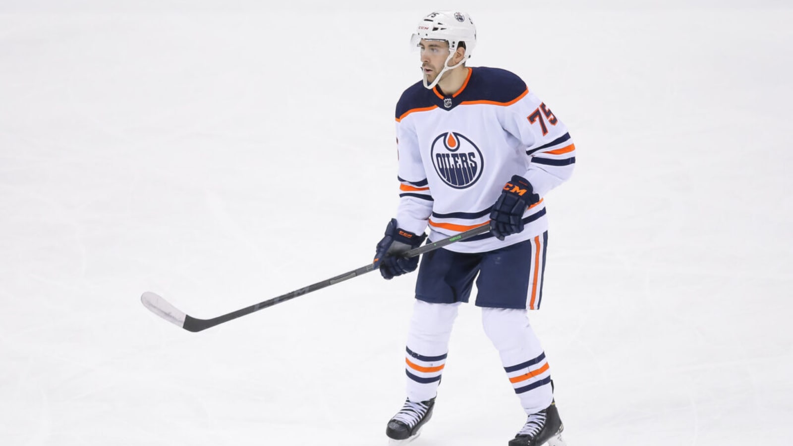 Oilers’ Evan Bouchard: Defensive Liability or Mastermind?