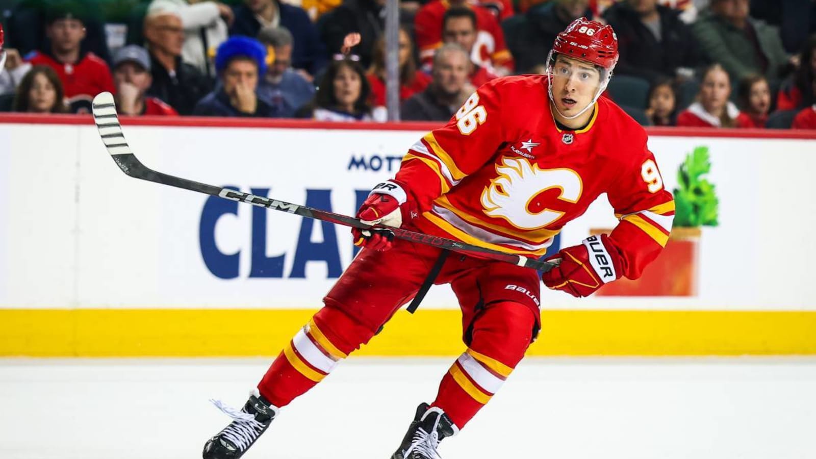Flyers acquire Andrei Kuzmenko, Jakob Pelletier from Flames for Joel Farabee, Morgan Frost