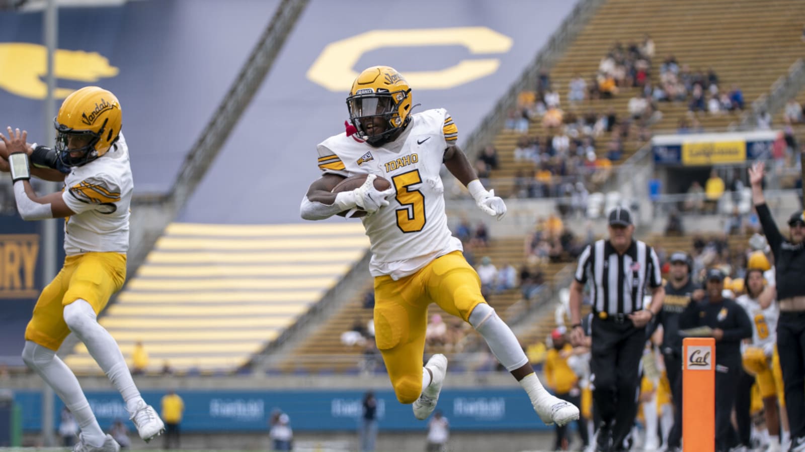 Utah&#39;s Anthony Woods Enters the Transfer Portal