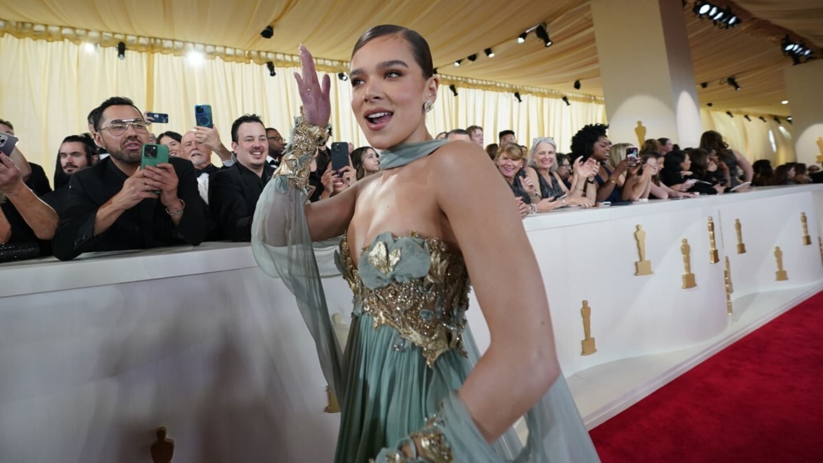 Bills&#39; Josh Allen&#39;s Fiance Hailee Steinfeld Announces &#39;Digital Detox&#39;
