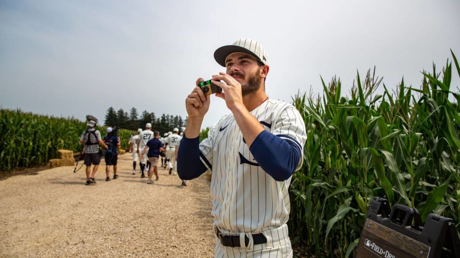 MLB Insider Says Chicago White Sox are Inclined to Wait on Trading Top Starter