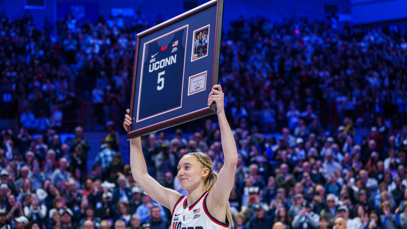 Paige Bueckers Makes College Basketball History on UConn&#39;s Senior Day