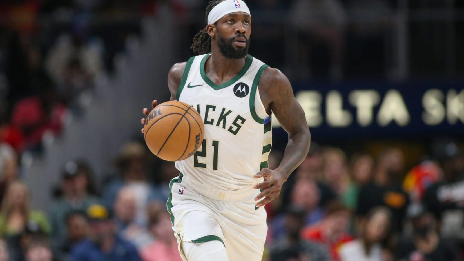 Patrick Beverley Apologizes For Throwing Ball At Pacers Fans In Game 6