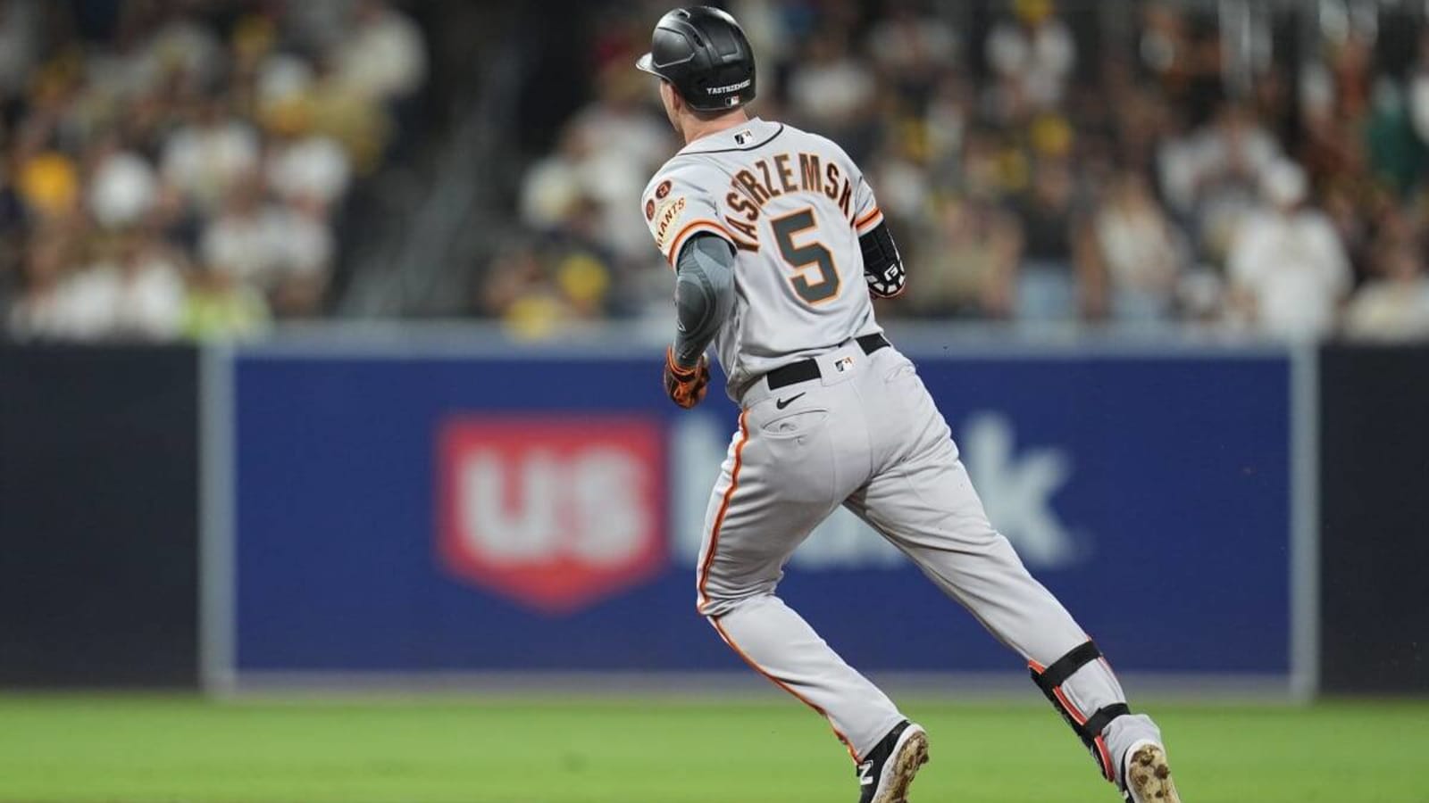 Mike Yastrzemski,  Giants slice and dice Padres in 7-2 rout