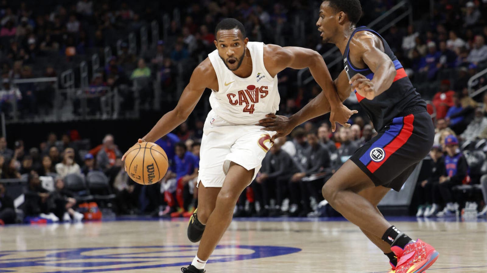 Evan Mobley Ties Cavaliers History In Win