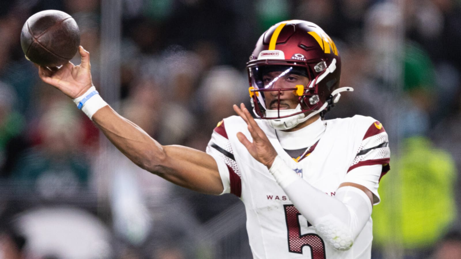 Commanders’ High-Octane Offense Meets Titans’ Defensive Wall