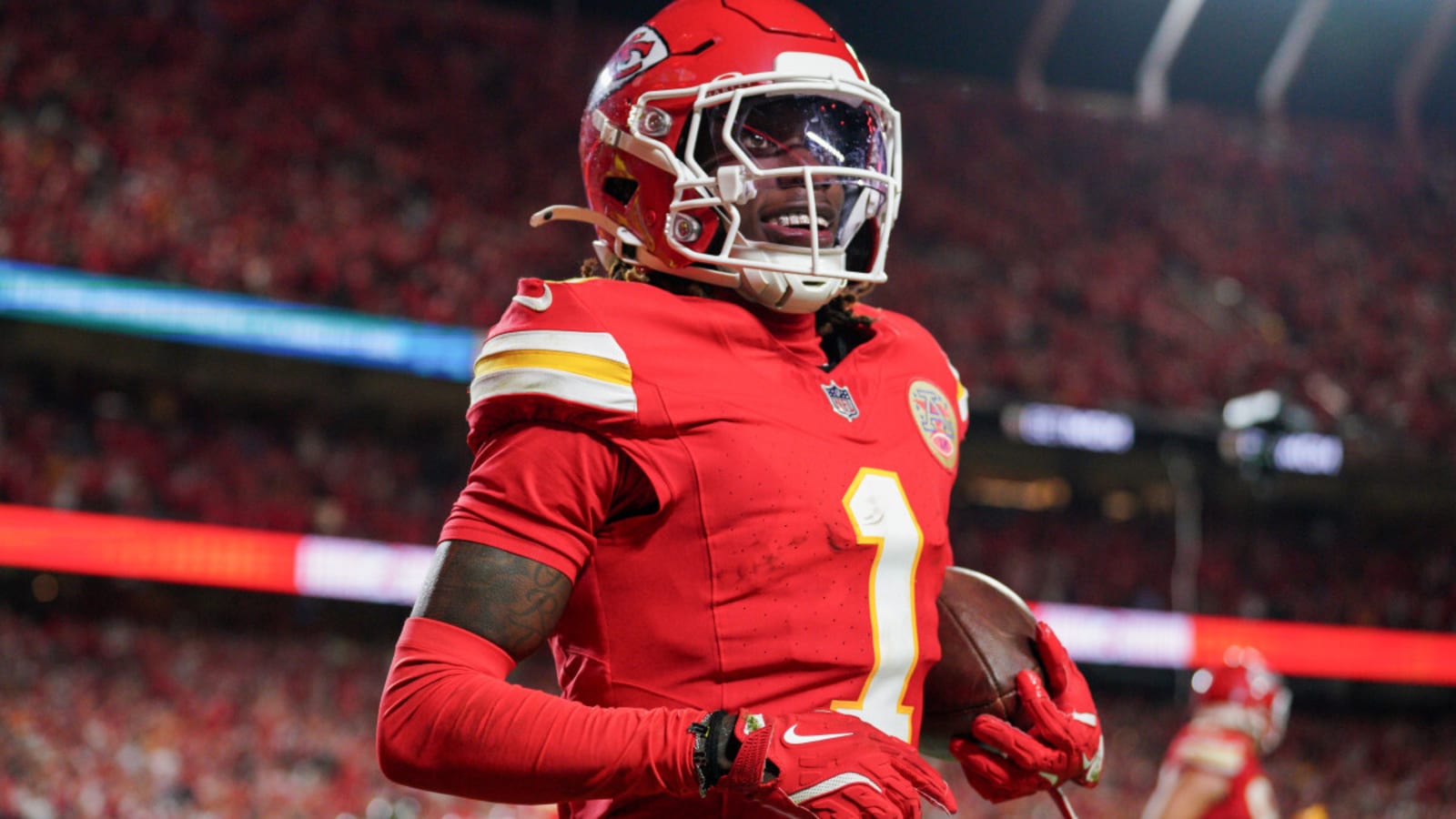 Chiefs&#39; Xavier Worthy Makes Clear Change in Physical Appearance After Rookie Season