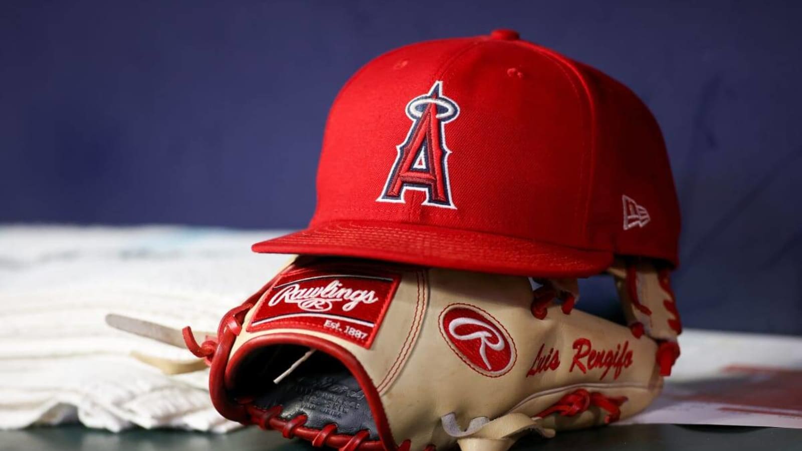 Angels Offseason News: Halos Bring Back Catcher on Minor League Deal