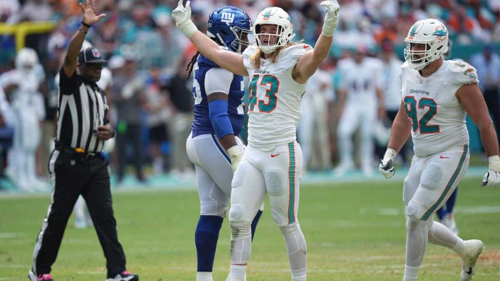 Dolphins OLB Andrew Van Ginkel has to stay on the field