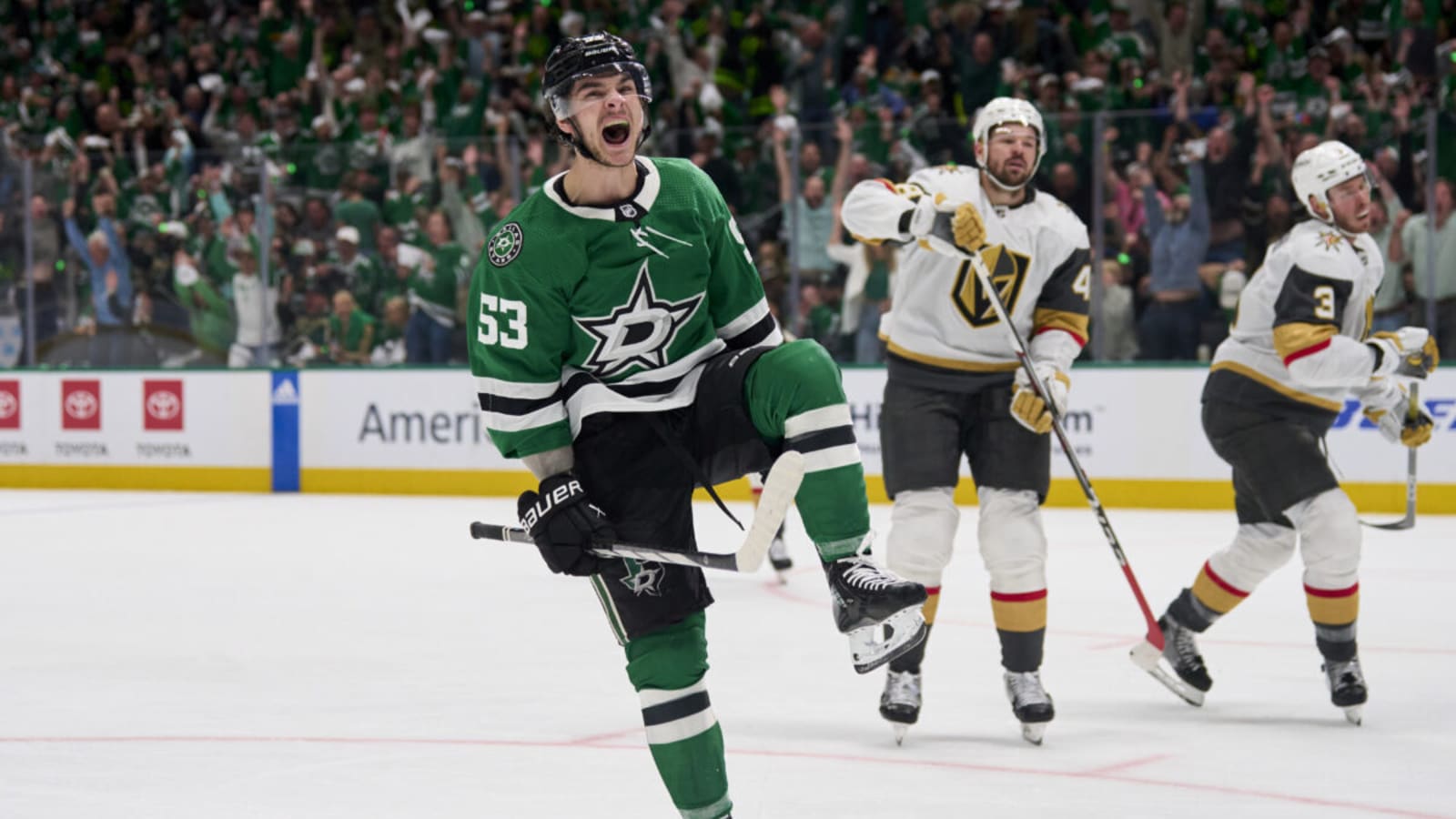 Stars Fight Back to Take Down Wild 5-2
