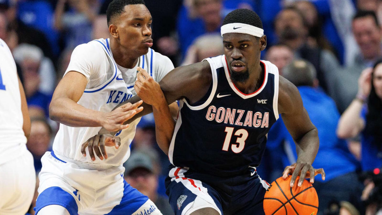 Men&#39;s college basketball rankings: Gonzaga unranked in AP Top 25 poll after upset over Kentucky