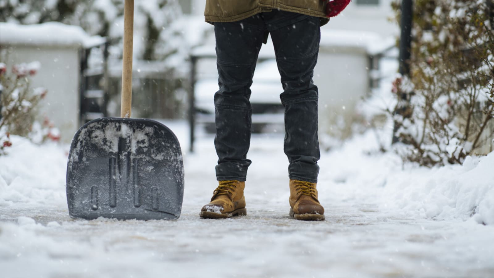 How to Remove Ice from Concrete Without Salt