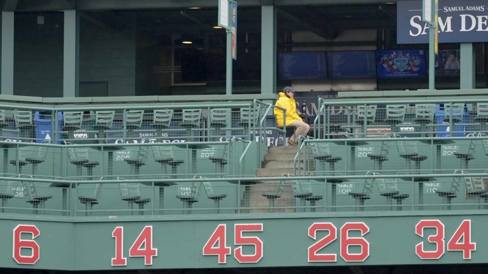 Boston Red Sox Broadcaster Joe Castiglione Involved in Hilarious Moment in Game vs. Rays