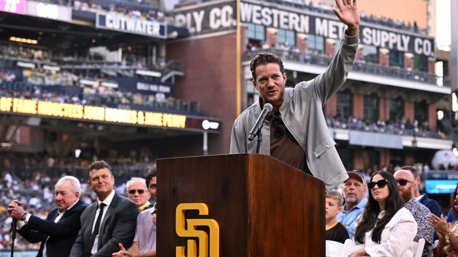 Greatest Pitcher In Padres History Back With the Franchise