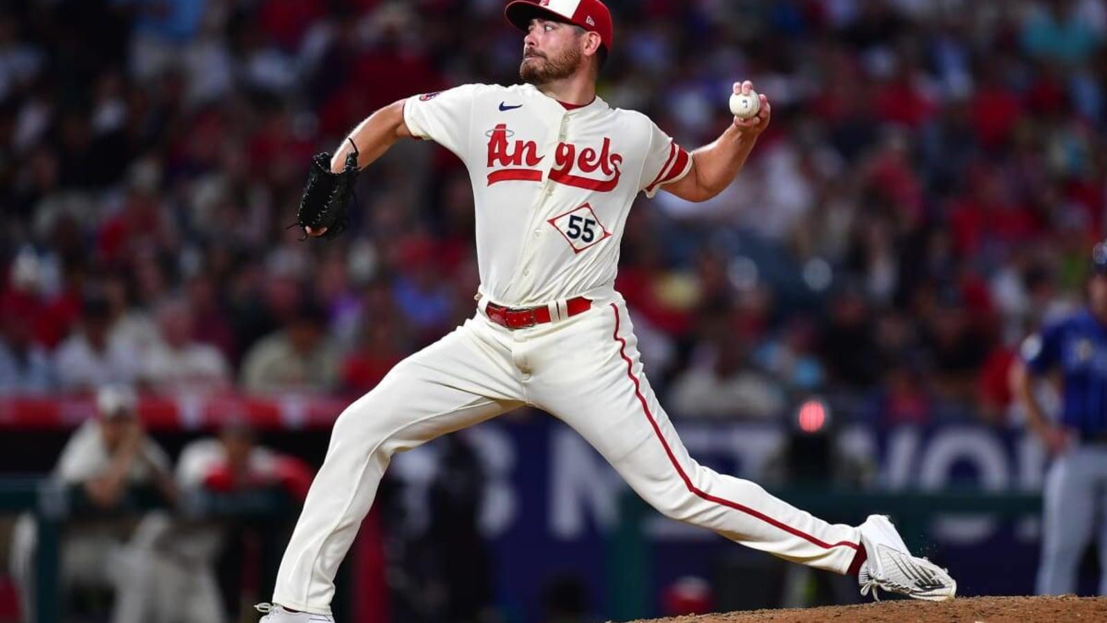 Angels Bring Back Reliever Matt Moore on One-Year Deal