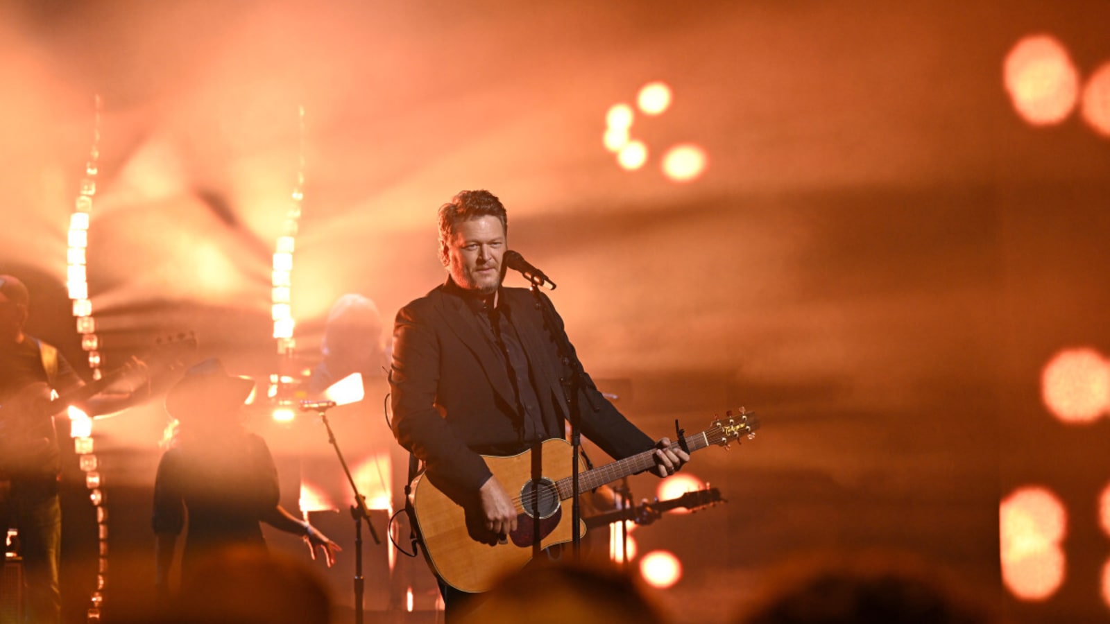 Blake Shelton Ends Two-Decade Partnership With Long-Time Record Label