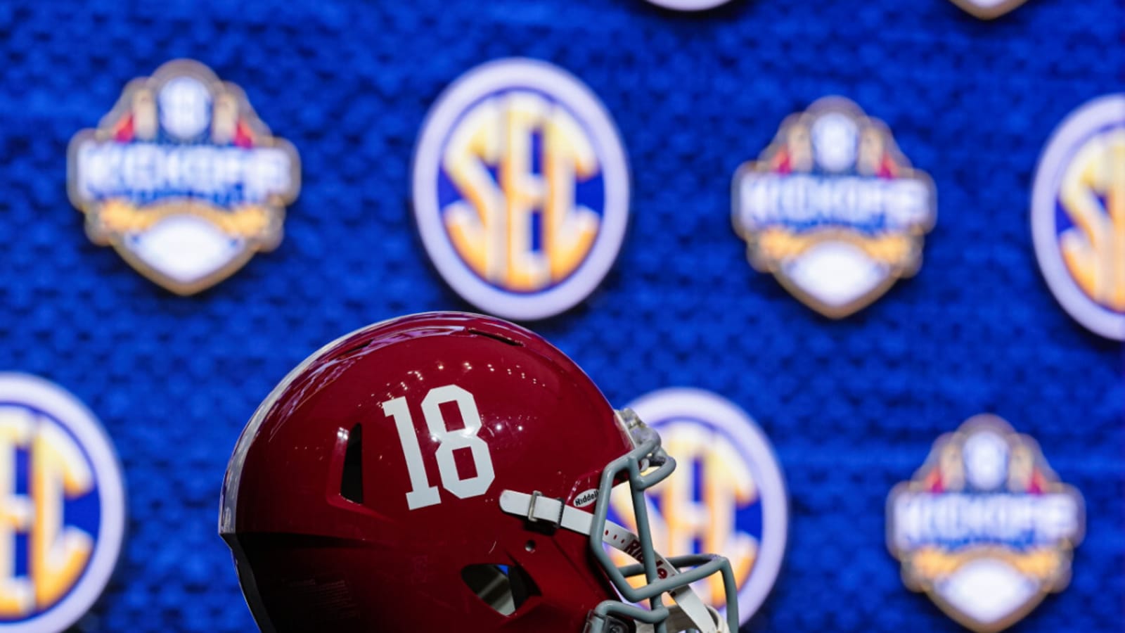 Alabama Inches Closer To Landing Top 2027 Quarterback Prospect