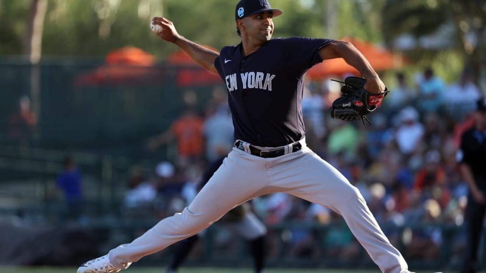 When Should the Yankees Call Up Yoendrys Gomez?