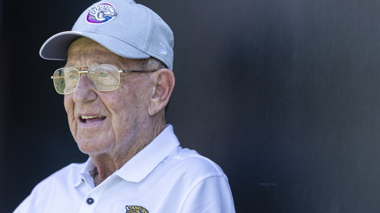 Lou Holtz Takes Shot At Ryan Day, Ohio State After Week 1 Win