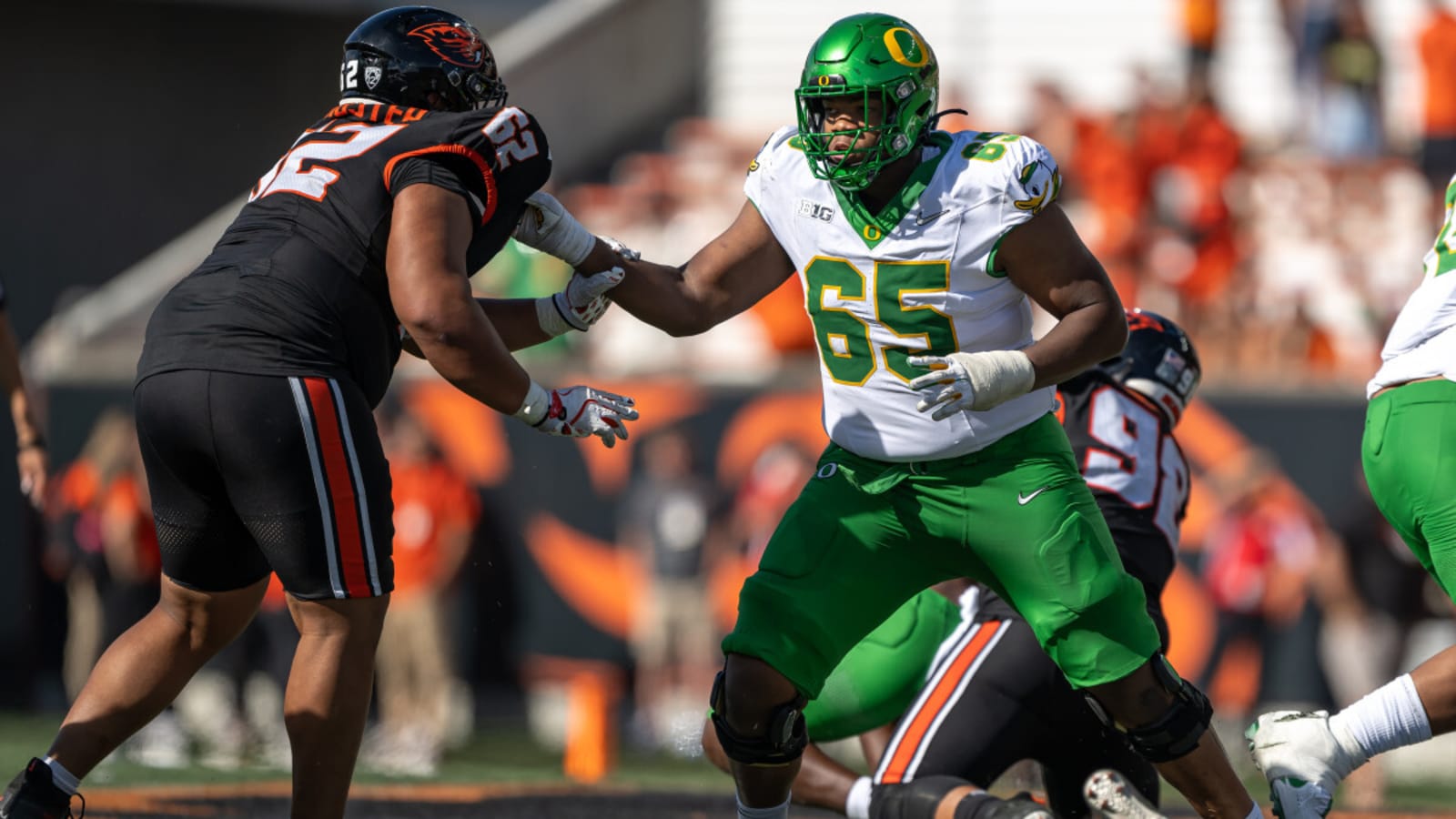 Oregon head coach Dan Lanning provides latest thoughts about ongoing analysis of offensive line