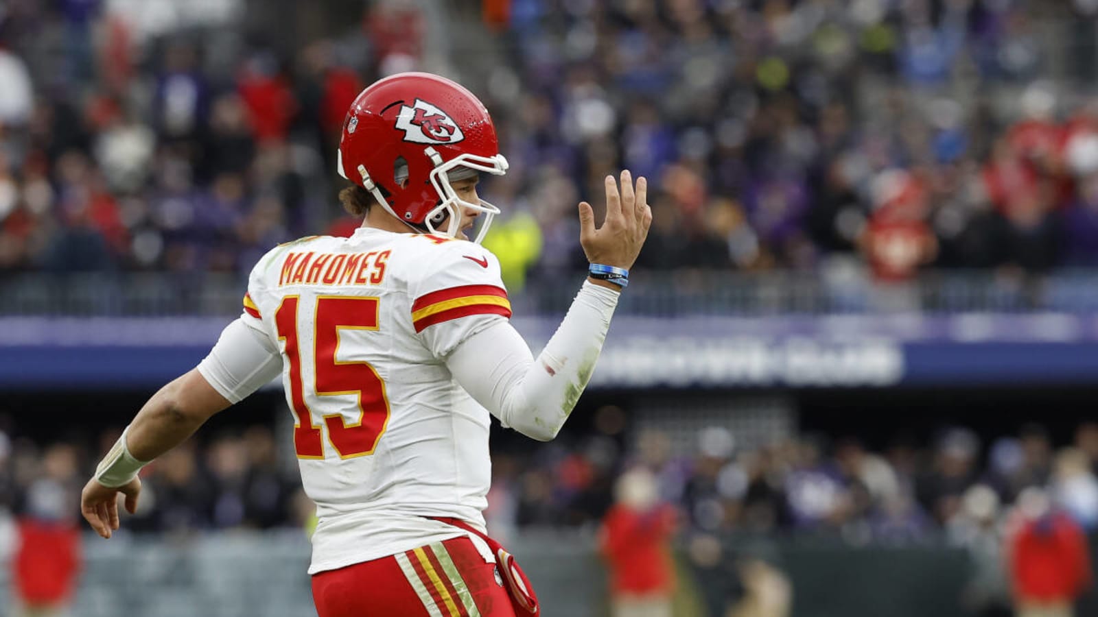Chiefs keep Lamar Hunt Trophy where it belongs, advance to Super Bowl 58