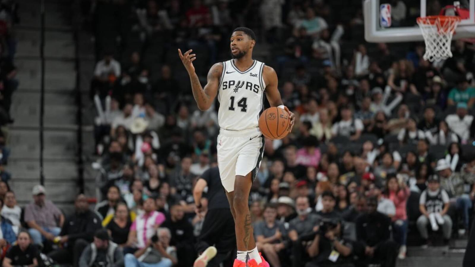 San Antonio Spurs Make 2 Roster Moves