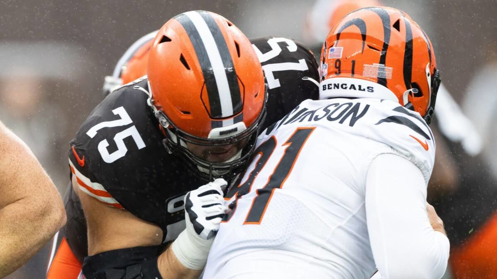 Joel Bitonio Returns To Practice, Considered Questionable For Sunday