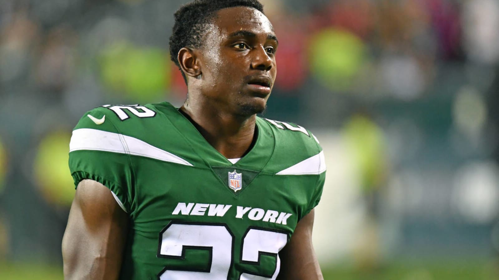 Jets&#39; Starting Safety Heads to Locker-room after Apparent Hand Injury