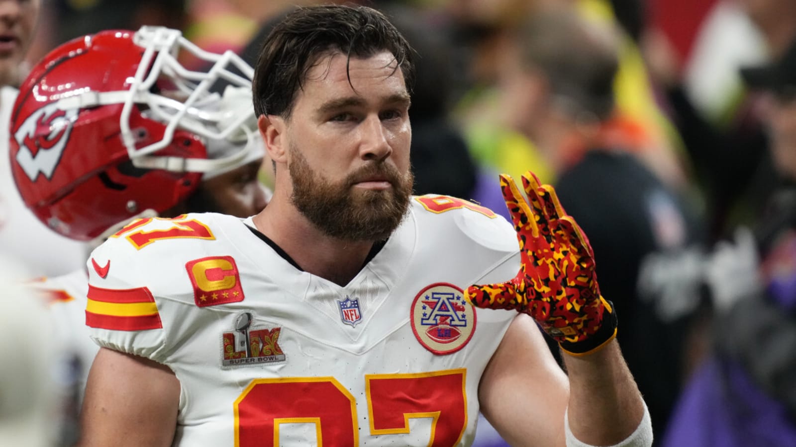 Travis Kelce&#39;s Longtime Barber Reveals Truth About Chiefs Star&#39;s Hair