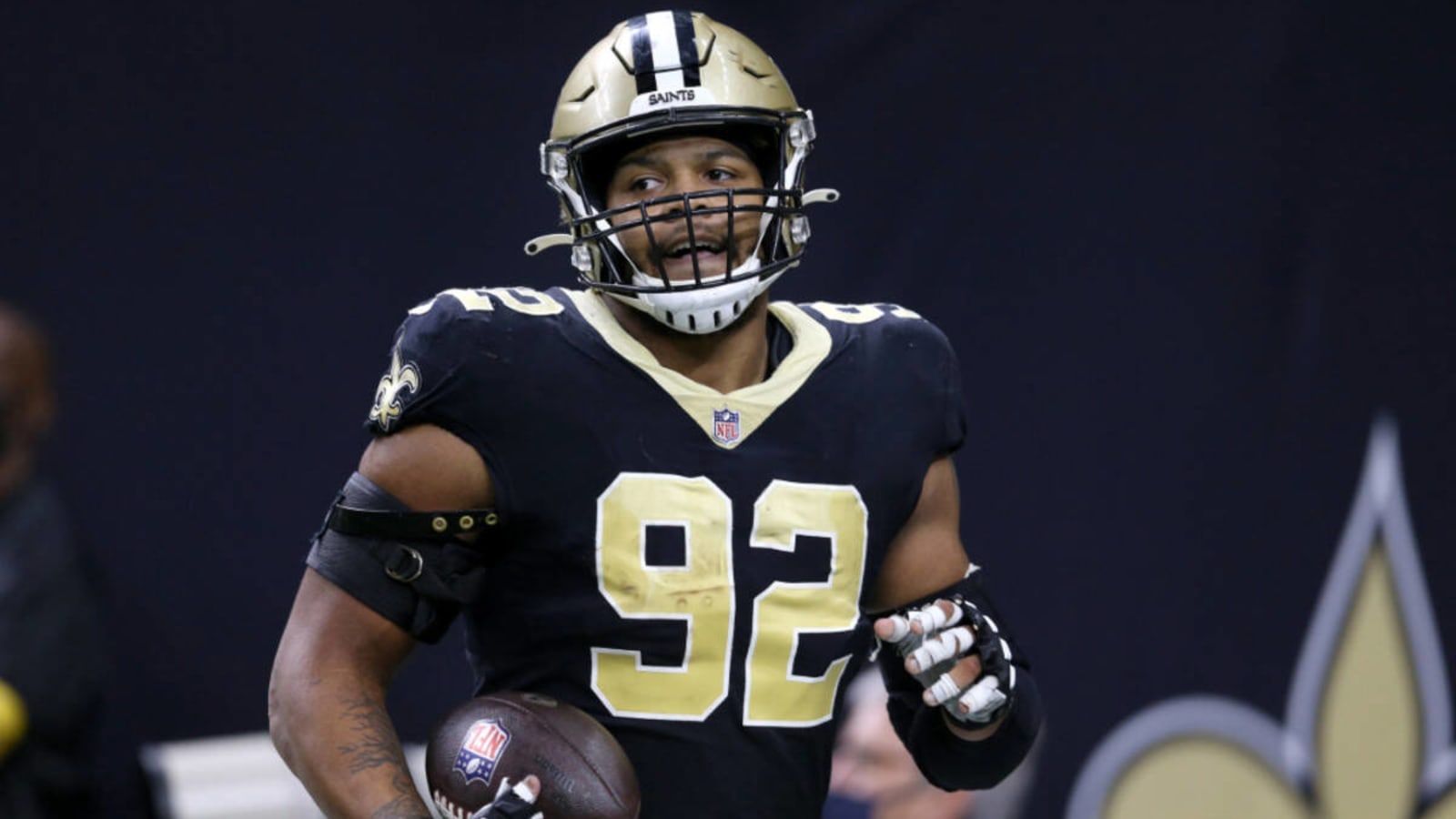 Lions Marcus Davenport Wanted to Play for Campbell, Glenn