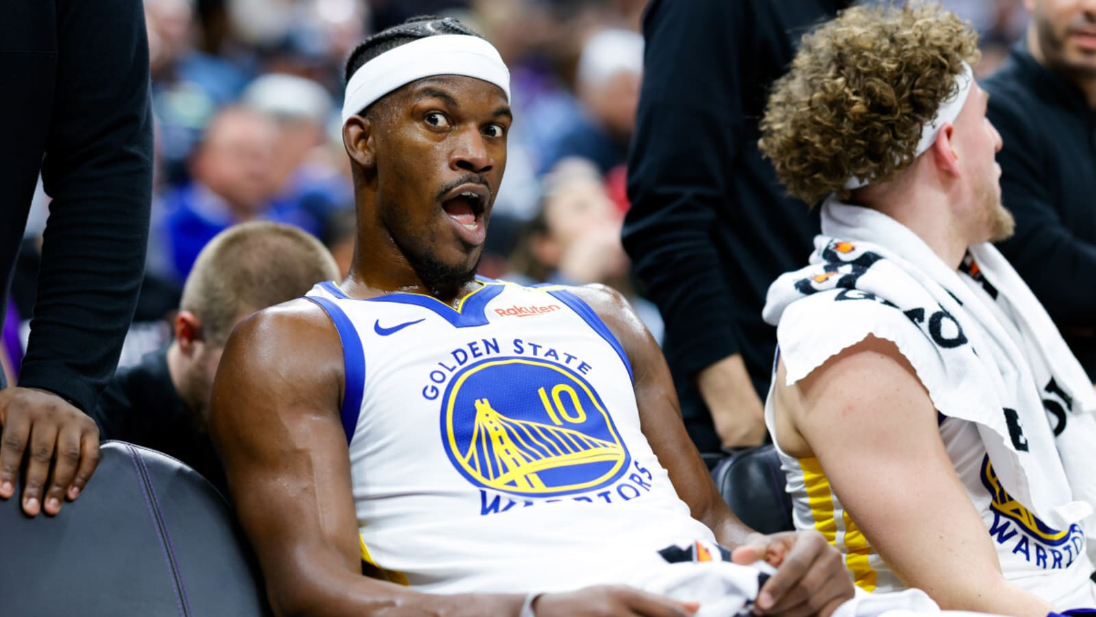 NBA&#39;s Announcement for Warriors-Rockets Game 3 Draws Attention