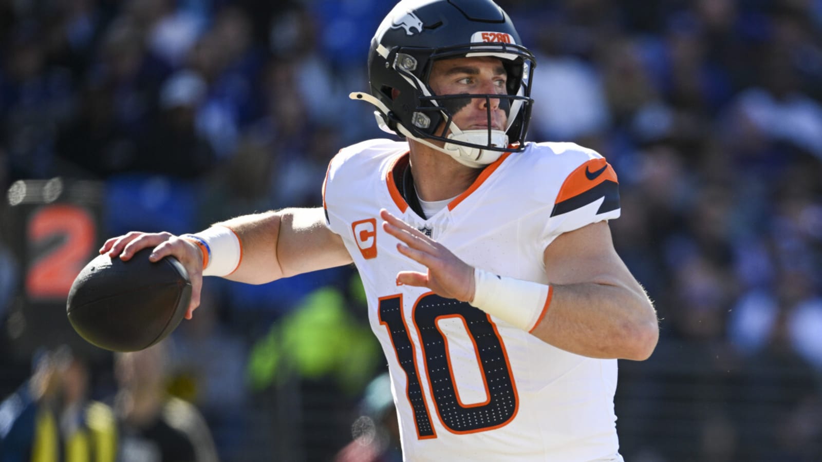 Former Pro-Bowl Quarterback Gives High Praise to Broncos&#39; Bo Nix in Social Media Post